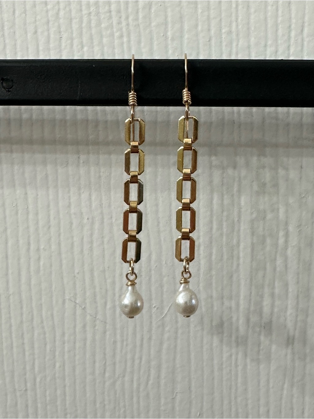 14k Gold-Filled Earrings White Freshwater Pearls Handmade Hawaii 2.25” NWOT